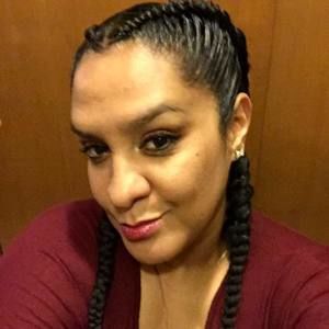 Meet your Posher, Claudia